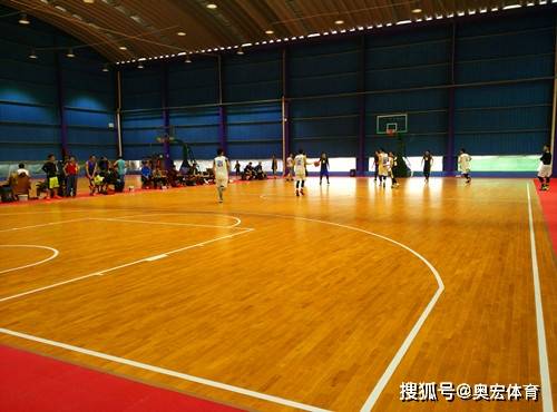 原创一个室内篮球场大概需要多少钱