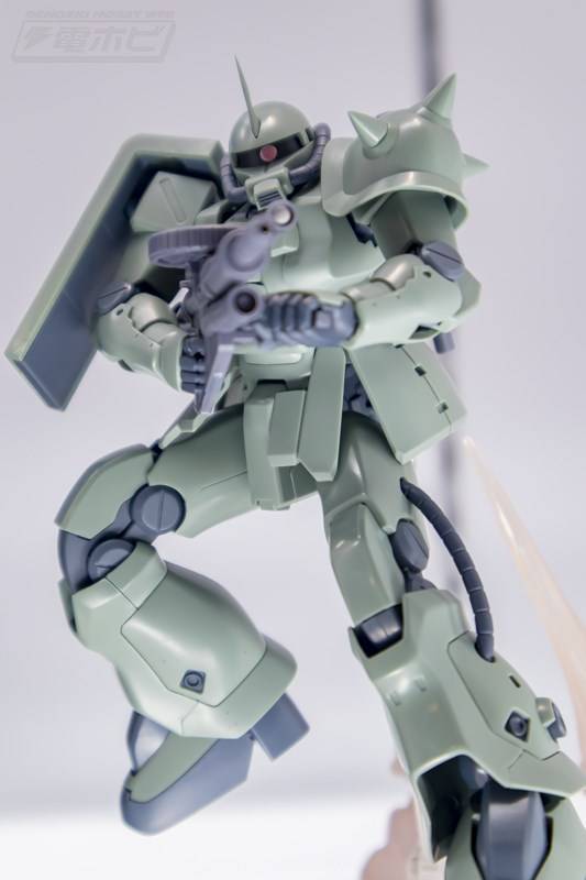 e 系列《机动战士高达 0083 星尘回忆录》里面的新品,robot魂 ms-06f