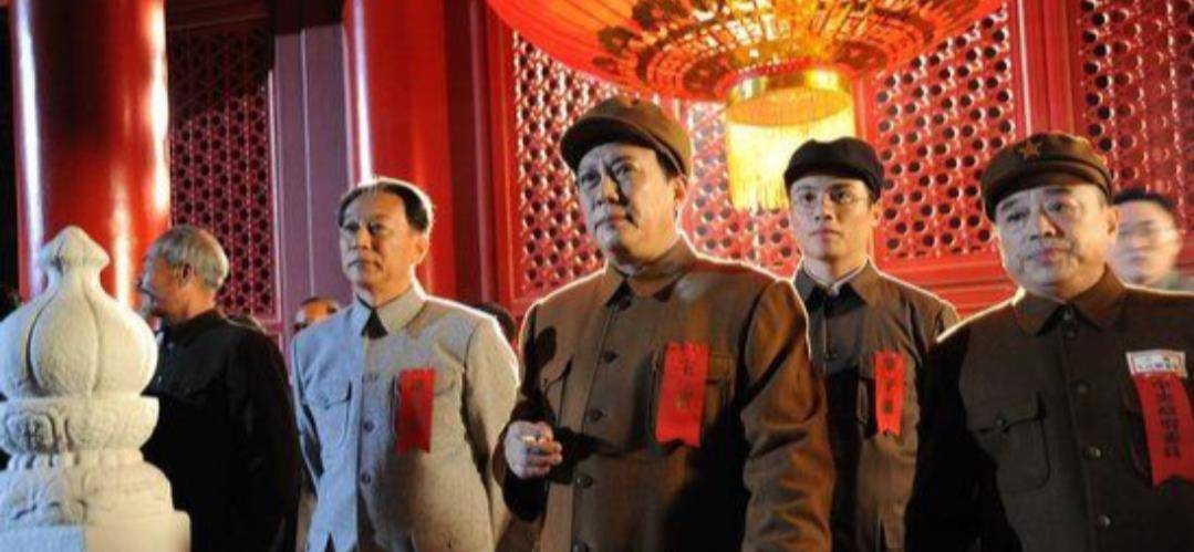 原创唐国强自导自演正剧,刘劲王伍福参演,《开国将帅授勋1955》要火