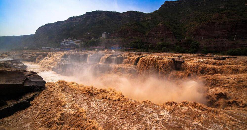 黄河变成"地上悬河",每年堆积4亿吨泥沙,为什么不挖走呢?