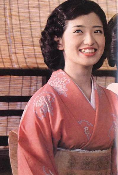 62岁的山口百惠和三浦友和结婚40年没吵过架两个儿子颜值普通