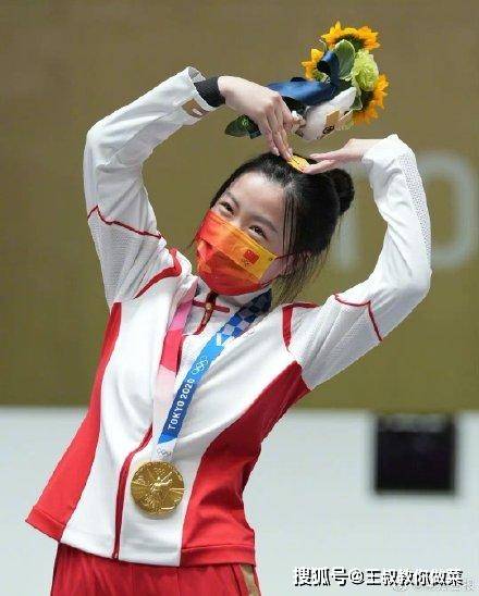原创2021奥运冠军杨倩,网友称她"才貌双全",喜欢的美食十分接地气