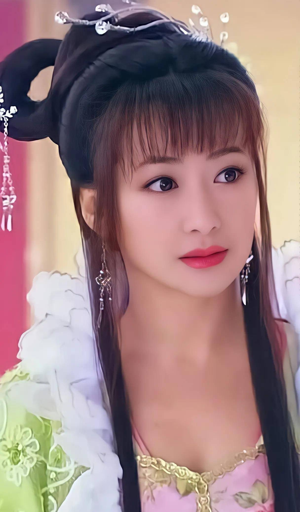 穆婷婷 从楚留香传奇的柳无眉,到新活佛济公的冷冰心,再到步步惊心的