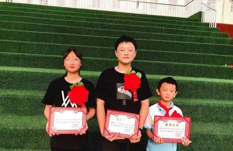 光山县慧泉中学2021年秋季开学典礼暨表彰大会