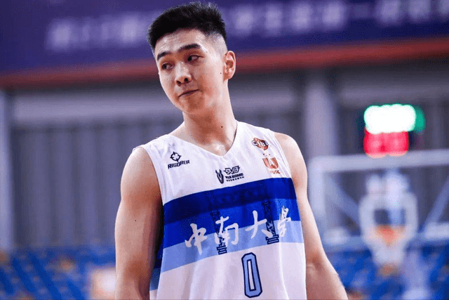 卫冕冠军广东宏远再次更新了他们的球员信息.