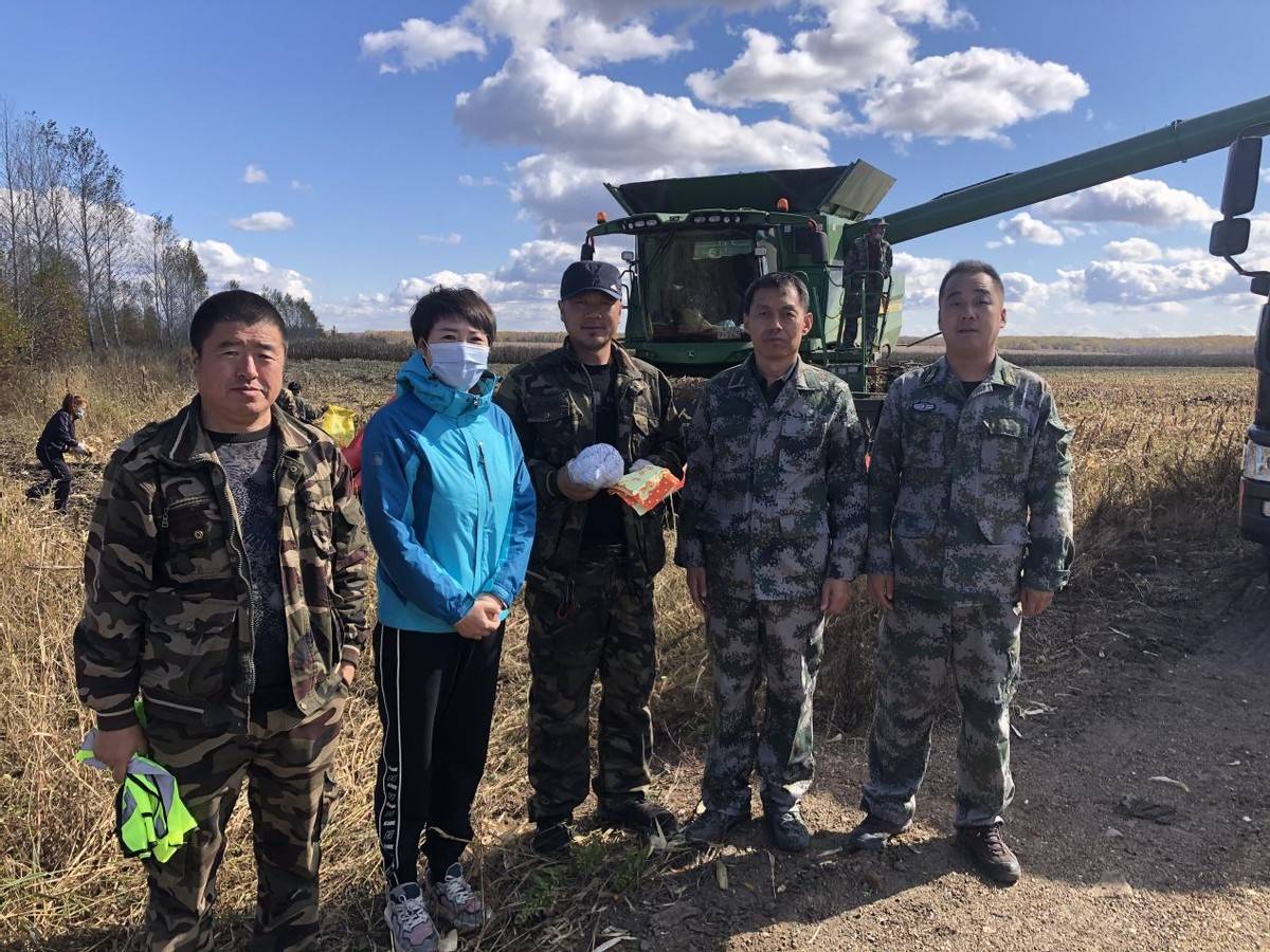 黑龙江省海伦市红光农场有限公司工会十一坚守岗位践行娘家人初心