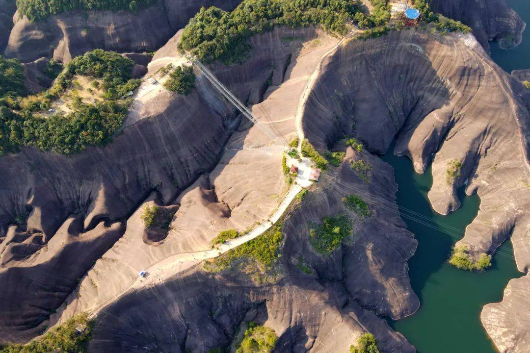 原创湖南郴州高椅岭,没装护栏太危险,装了护栏门票80,值不值?