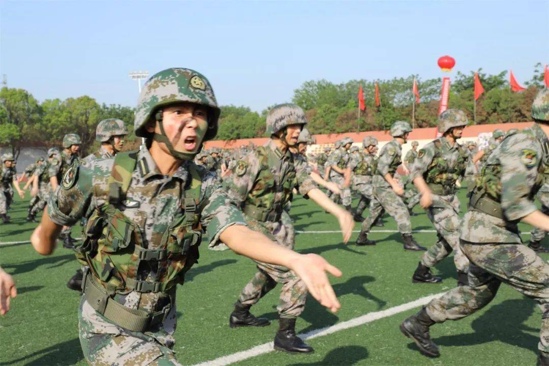 1,中国人民解放军陆军特种作战学院