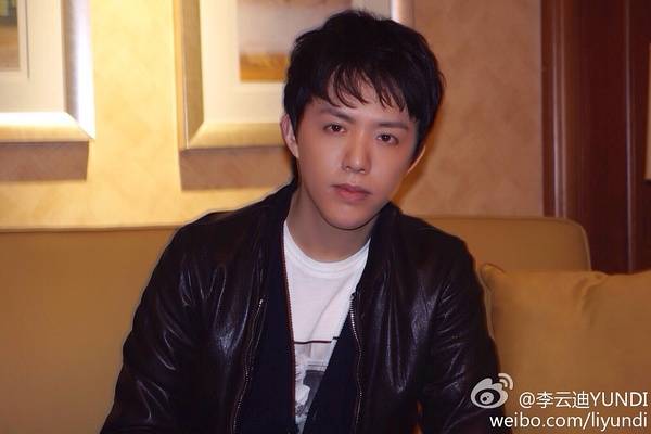 原创人前纯情男孩,人后女孩不断,深扒李云迪堕落史,比你想象的复杂