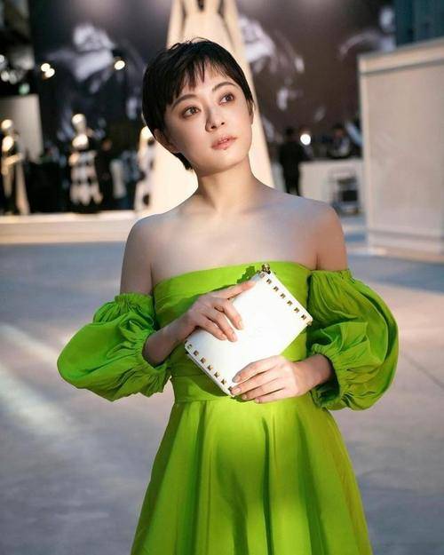 39岁孙俪新造型暴露身材缺点未修图画面翻车引发两极评论