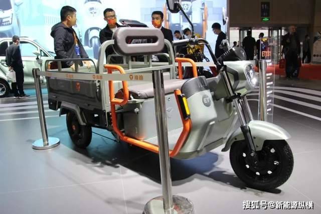 雅迪三轮车领衔南京展会c位,聚光灯下尽展"智造"魅力