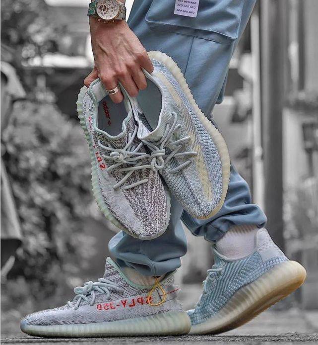 原创大货量?yeezy 350"可燃冰"要补货发售,炒卖3000 ,抢购地址!