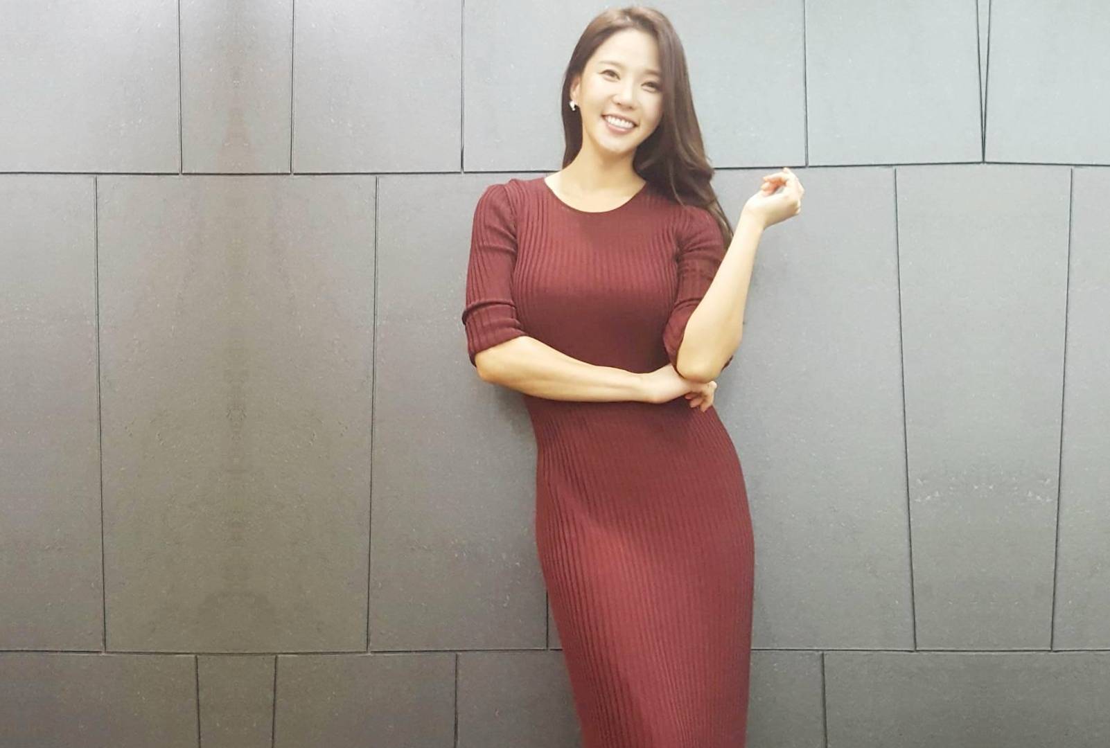 36c韩国性感健身网红,拥有亚洲女性最爱身材,在家如何