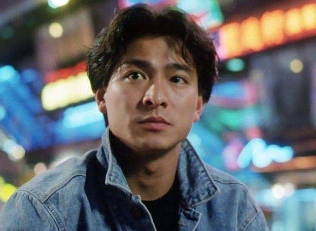 香港"最帅"的4位男星:刘德华垫底,张国荣仅排第二位!