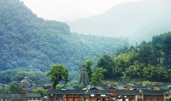 梵净山旅游攻略:作为贵州第一名山,深度游是最佳选择