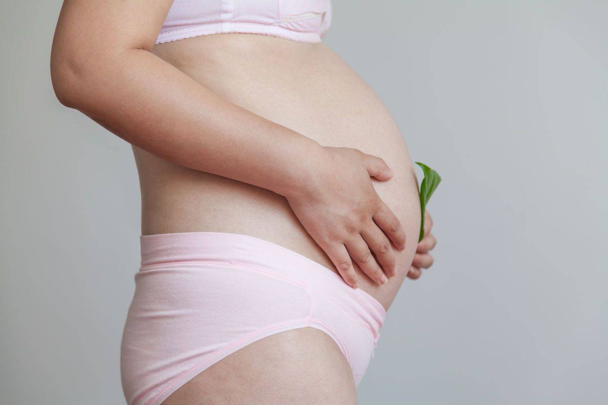 孕妈的肚型是向上还是向下,有不小的区别,弄明白更有利于分娩