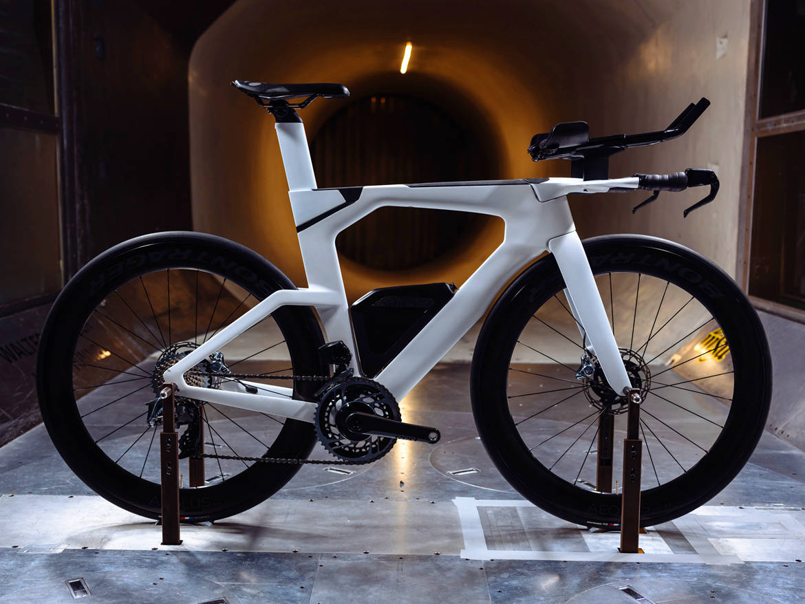 比老款快16瓦trek推出新款铁三车speedconcept