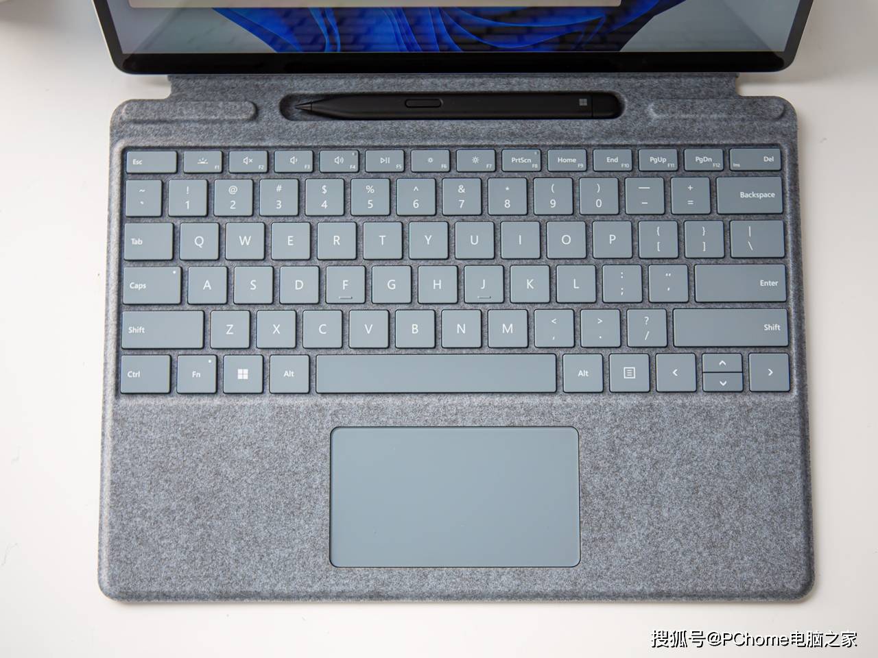 微软的固执与用户的偏执 surface pro 8评测_键盘