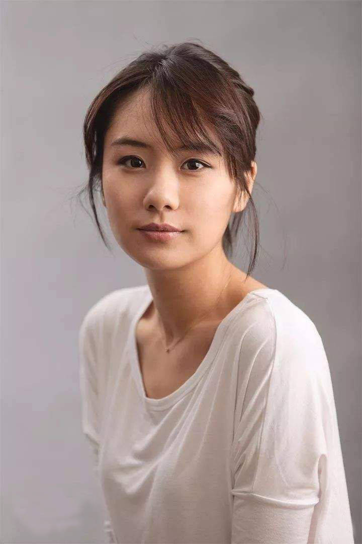 张晔子出生于1988年,遗传了父母优良的艺术基因,4岁就开始拍摄影视剧