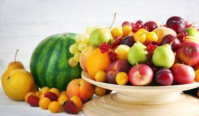 哪些水果蔬菜能缓解便秘?比香蕉更通便的5种食物,润肠又减肚腩