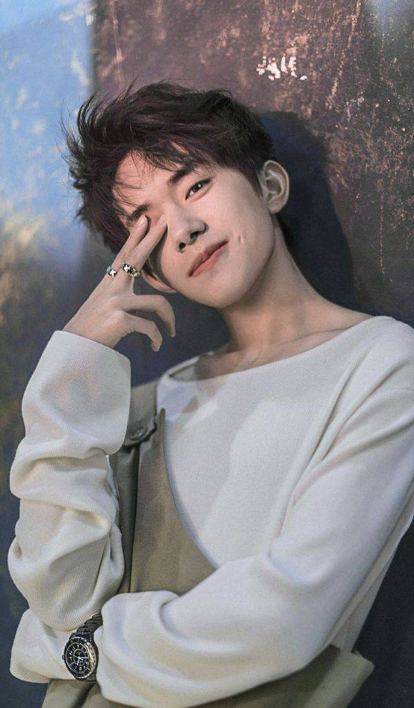 原创易烊千玺再提金鸡影帝四字弟弟的人生大概就是后浪该有的样子了