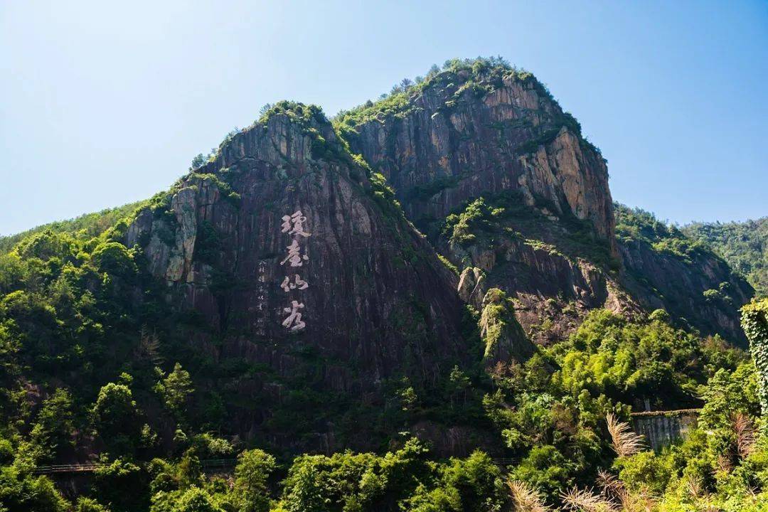 《长津湖》的隐藏取景地,好玩,好吃,好住_天台_电影_微博