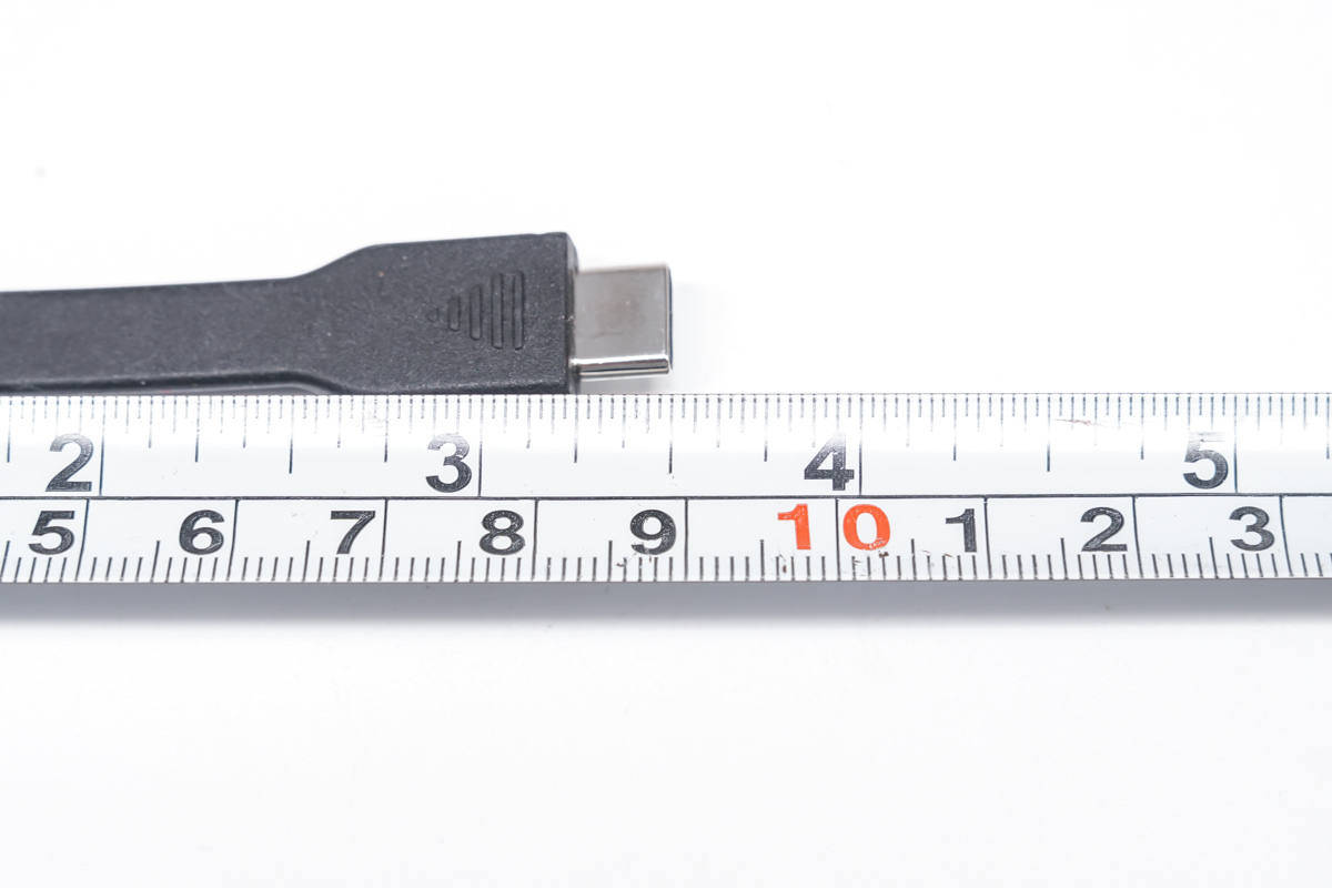 数据线长度约为9cm.