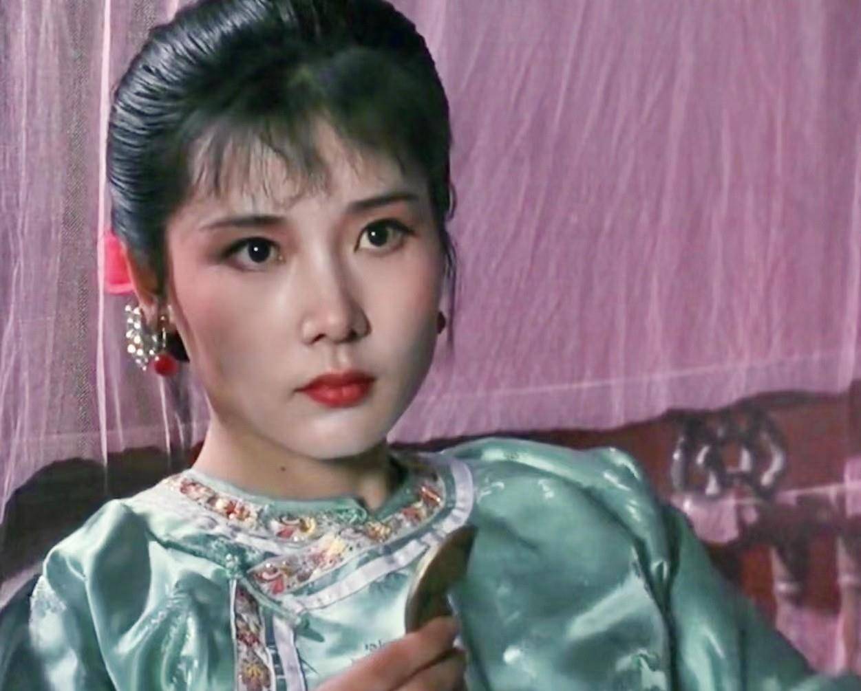 9位江南古典美女,肤如凝脂,一个赛一个漂亮_茹萍_何赛飞_陶慧敏