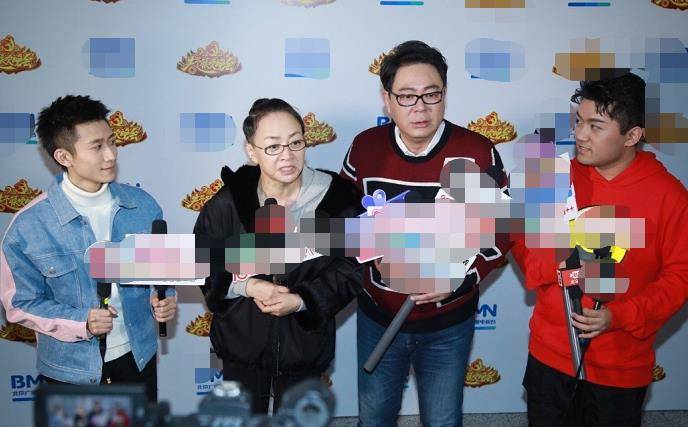 1月9日,《家有儿女》的主演宋丹丹,高亚麟,张一山,尤浩然在活动中聚首