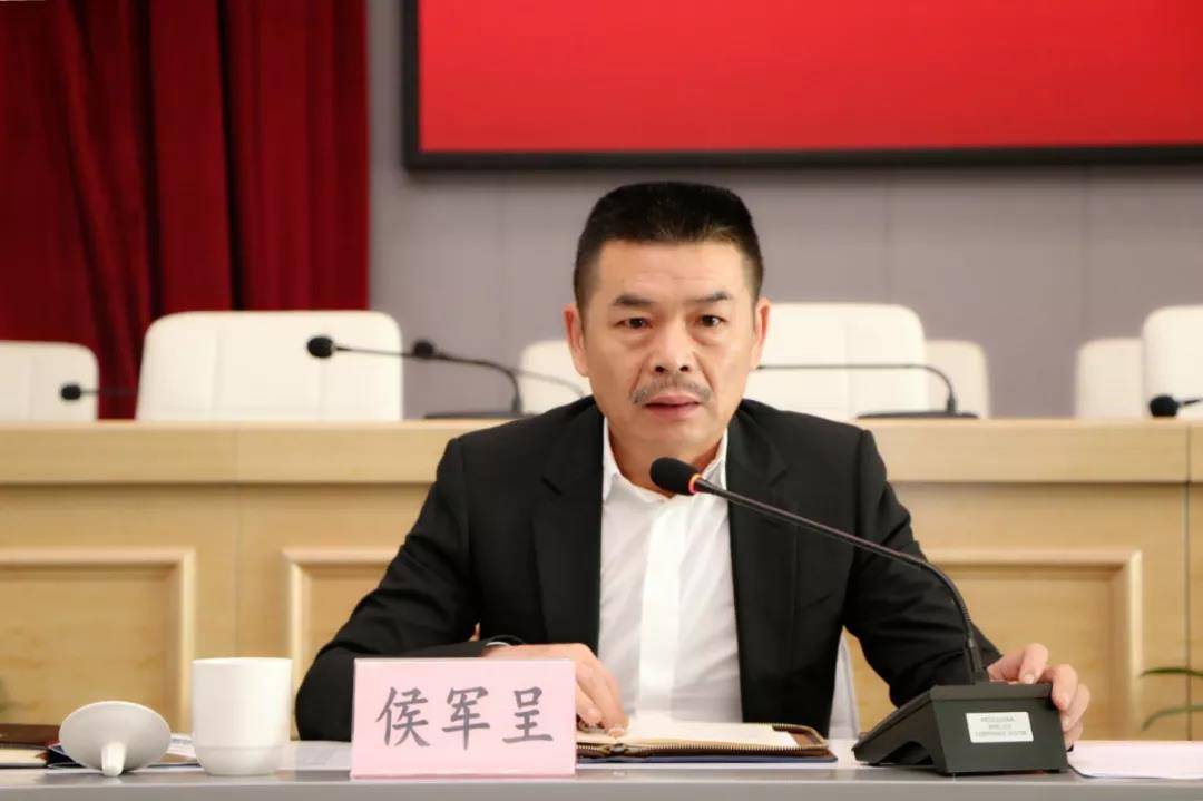 浙江诞生一位化妆品百亿富豪,靠"山寨"起家,身价209亿_侯军呈_莱雅