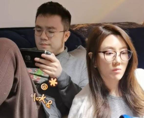 王博谷与巴图爱情遭宋丹丹反对为爱息影后被宋丹丹宠成公主