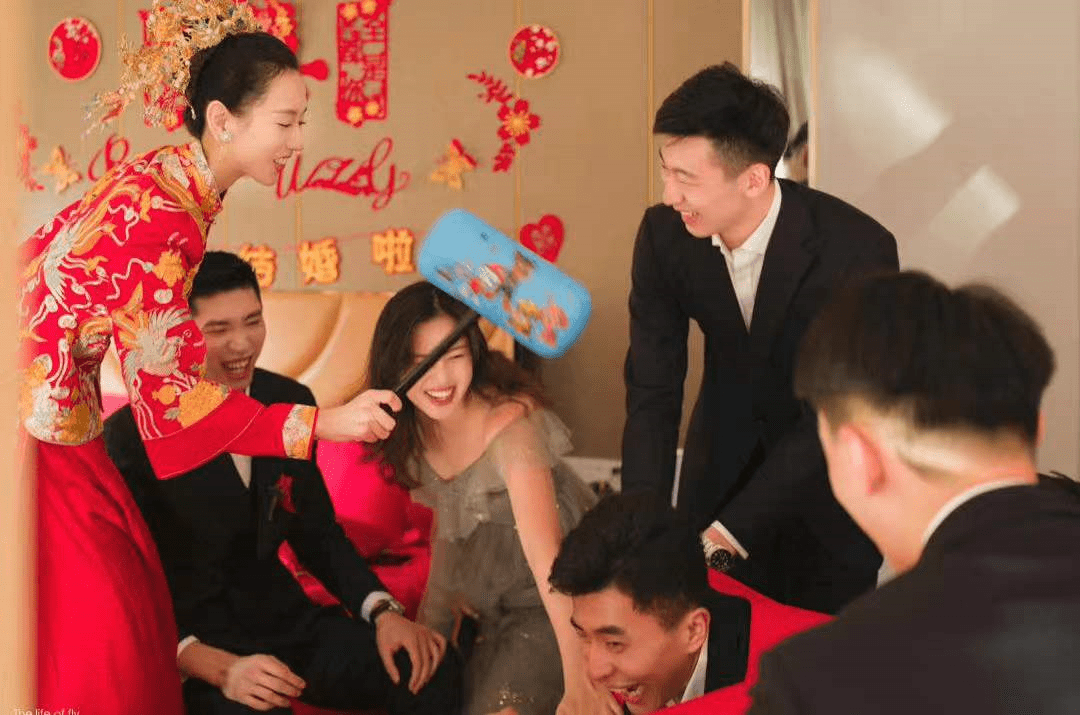 原创中国男排队长晒结婚照曾是张常宁绯闻男友妻子颜值超高似明星