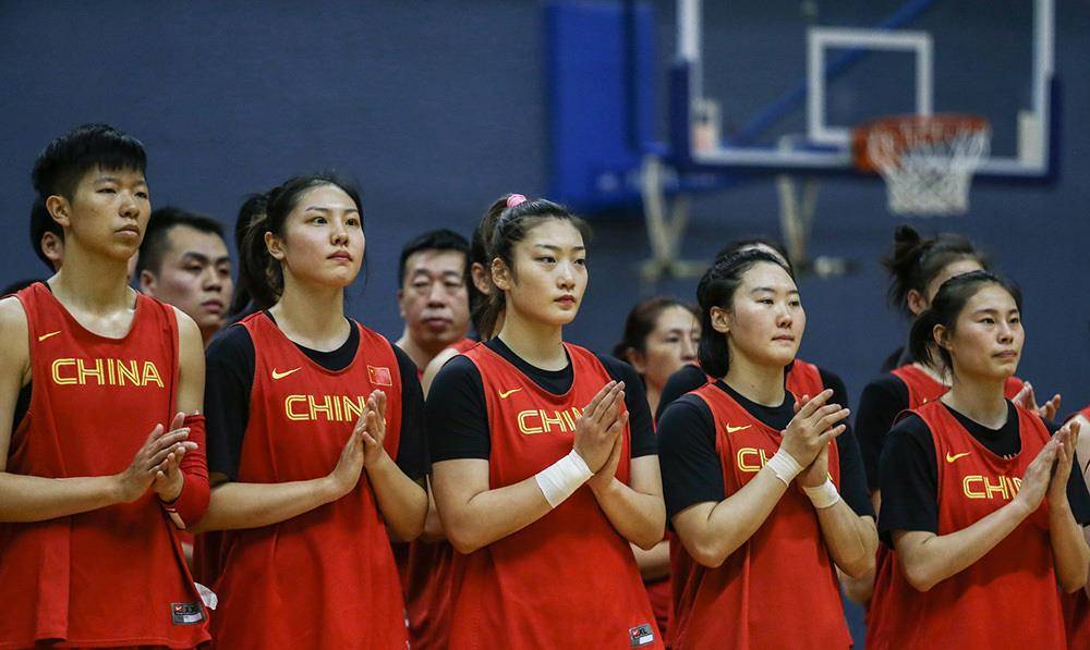 赵睿的入选是源于他在联赛及国际赛场的表现,但是同样表现优异的