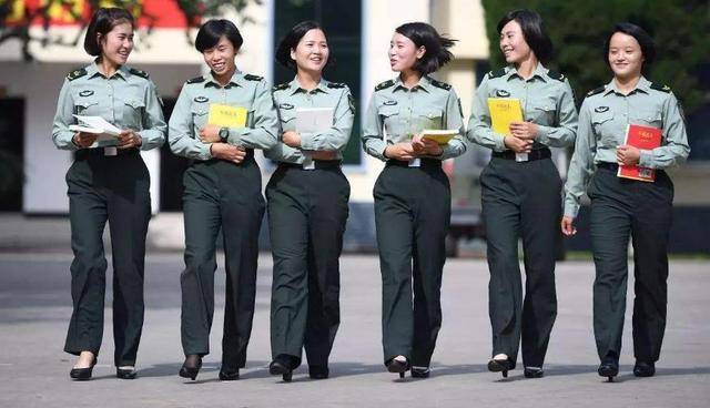 2022年女兵征兵正式启动报考条件有所调整这些女生将无缘参军