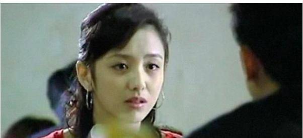 第一次看佟丽娅是在《红蝎子》里面的贩毒女《红蜘蛛《红罂粟》