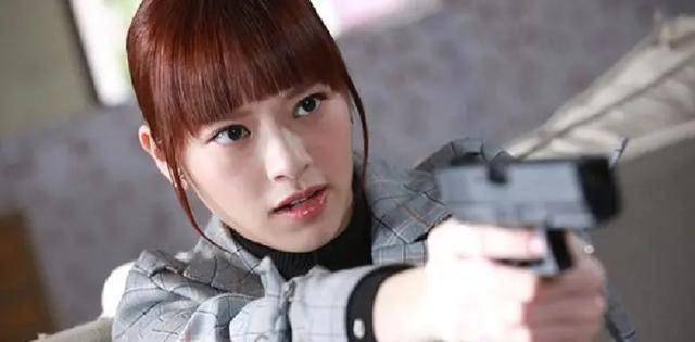 原创反黑路人甲村口二丫冯盈盈和呆萌教师汤治谁才是女一