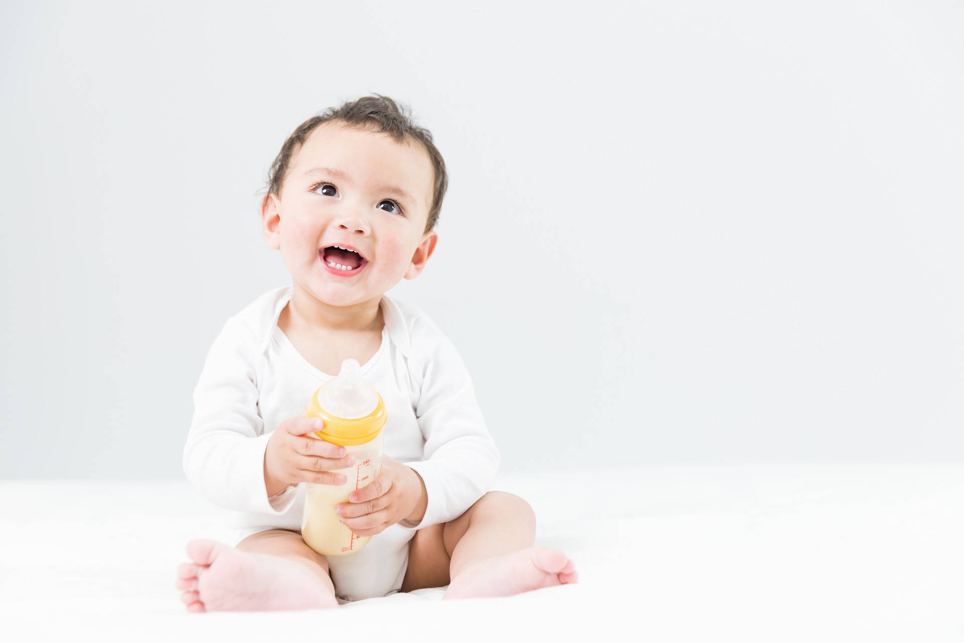 辟谣,儿童配方奶粉更营养,促进长高！小心孩子不爱吃饭