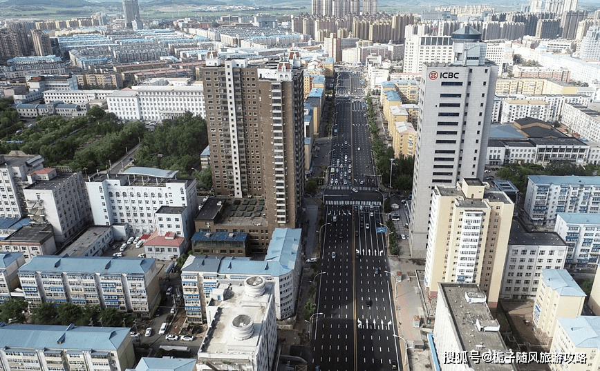 第九名 双鸭山市 516 亿双鸭山市地处中国东北地区,北临辽阔的三江