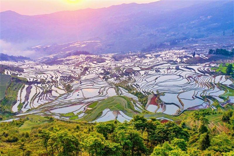 云南这份乡村游线路指南,速速来get!_文化_鲁黑村_九乡风景区