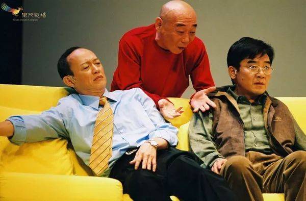 顾宝明追思会,金士杰等200人戴口罩到场,刘德华曾志伟送花_李立群