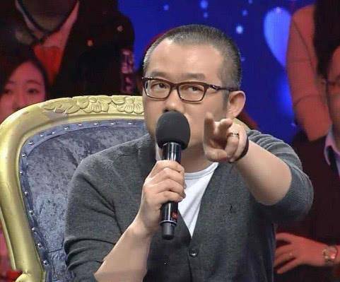 原创涂磊3岁女儿近照打扮精致又软萌可爱涂磊老师动作暖心