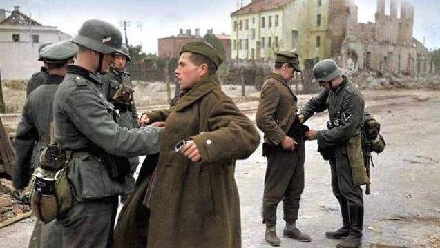 二战,德国士兵为什么能以一敌五?看看希特勒给他们