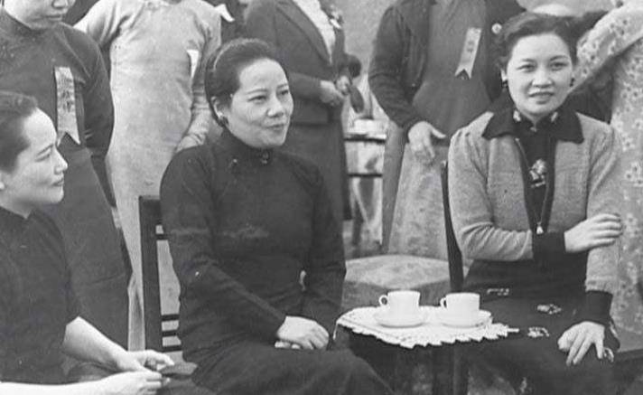 孔令仪拍卖宋美龄遗物,光税都高达1.5亿_陈纪_黄雄盛_大小姐