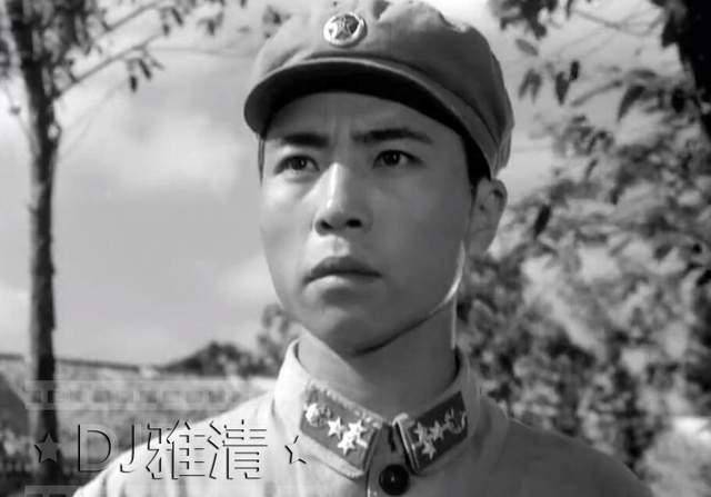 四,霍德集1962年,金青云在电影《槐树庄》中出演配角,1963年,在《野火