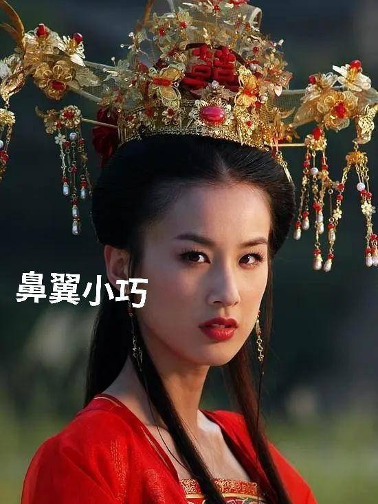 黄圣依面相分析