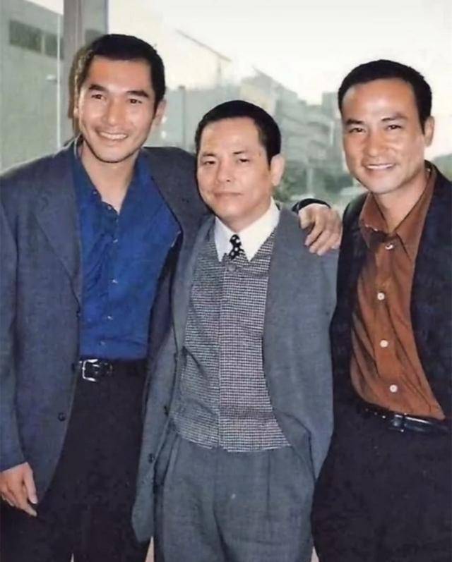 "肥仔坤"倒不是害怕崩牙驹,而是忌惮"黑仔华"和