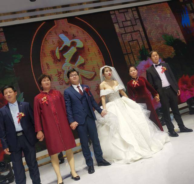 原创金牌证婚人在外甥项玉坤新婚典礼上的证婚词