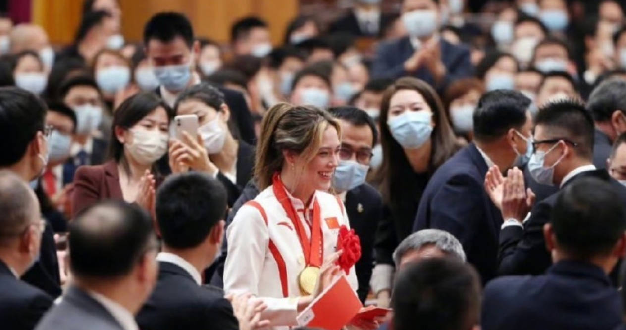 谷爱凌与戈登有多像?两人就像失散多年的亲兄妹,网友:期待同框?
