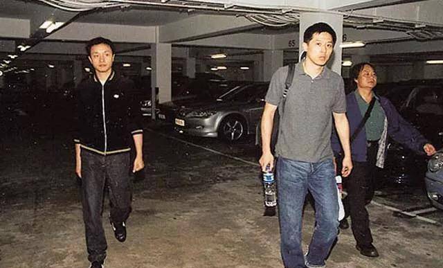 62岁孤身一人的唐鹤德,为何活成了张国荣的附庸?_唐先生_阿仔_哥哥