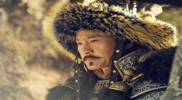 于荣光在自己导演的《新天龙八部》中演了一个反派